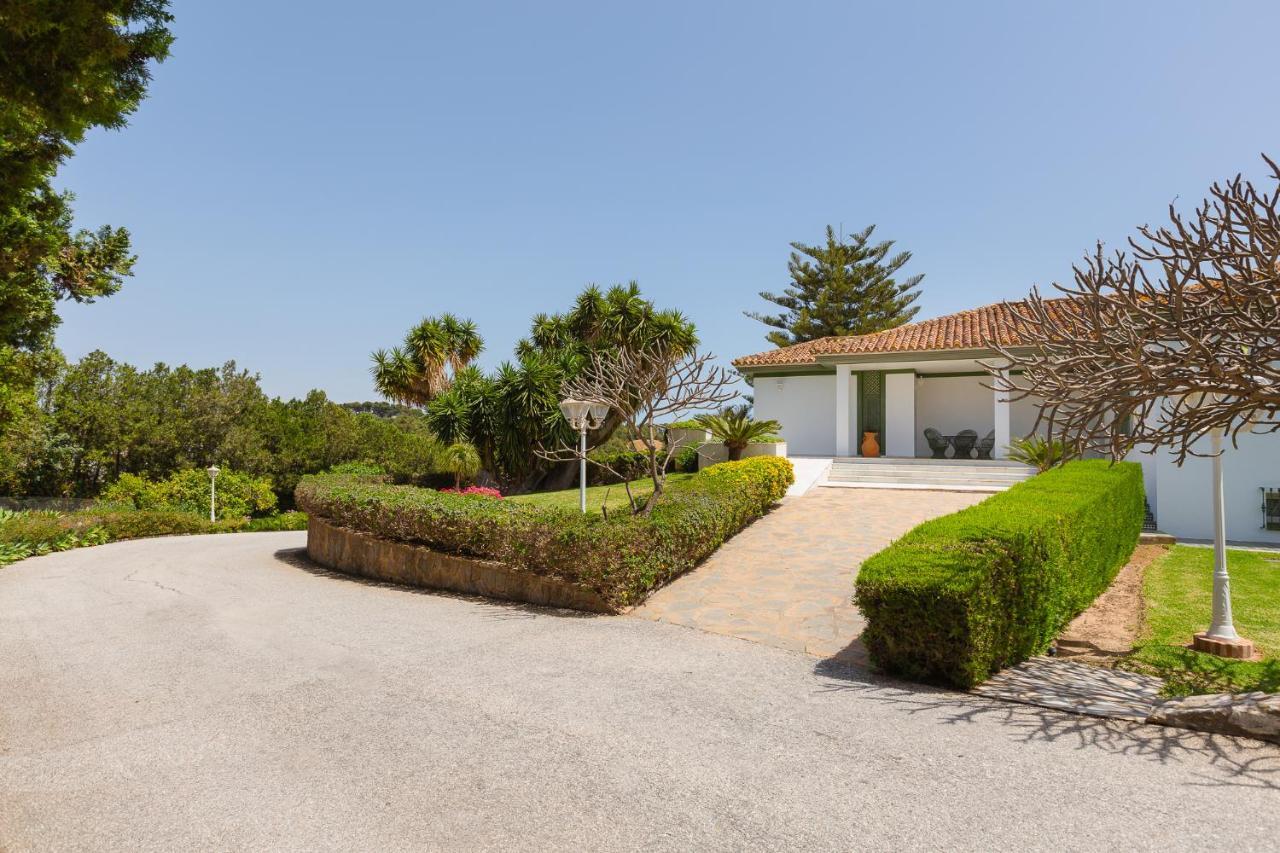 Willa Galemar Pool & Gardens *